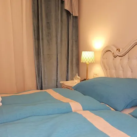E&e 4* Arena Stozice Apartman